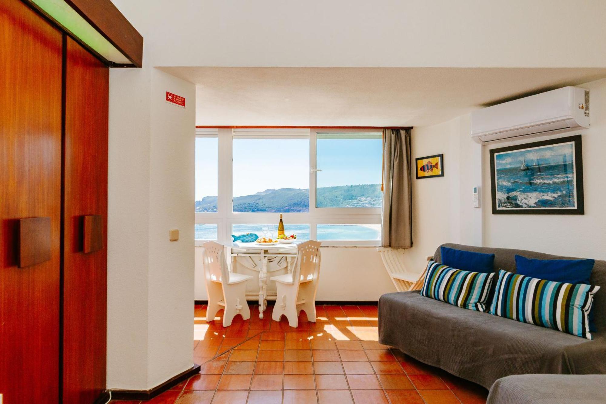 Rent4Rest - Sesimbra Ocean View Studio Exterior foto